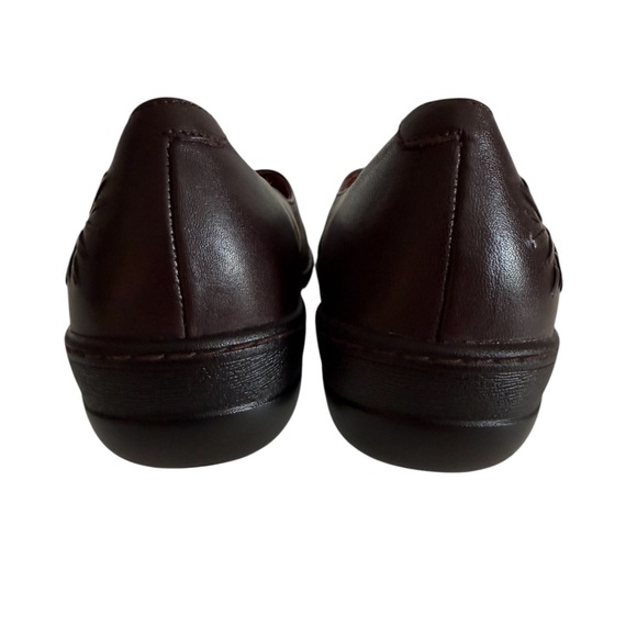 Hush Puppies Brown Loafers with Floral Embroidery - Picture 4 of 10